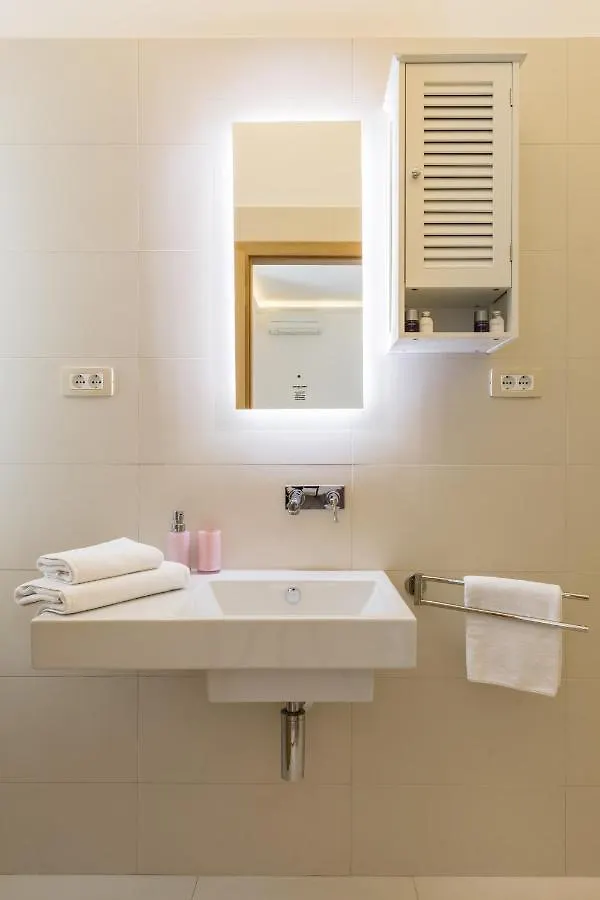 Guest house Luxury Rooms In The Center Of Split - Maniva