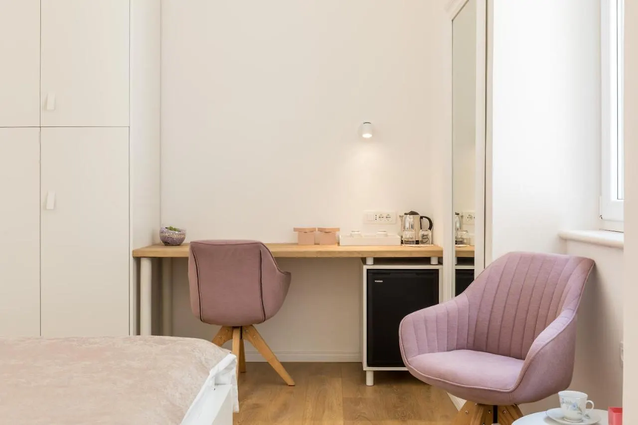 Luxury Rooms In The Center Of Split - Maniva