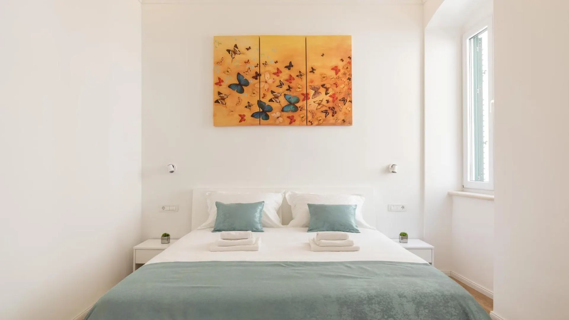 Luxury Rooms In The Center Of Split - Maniva