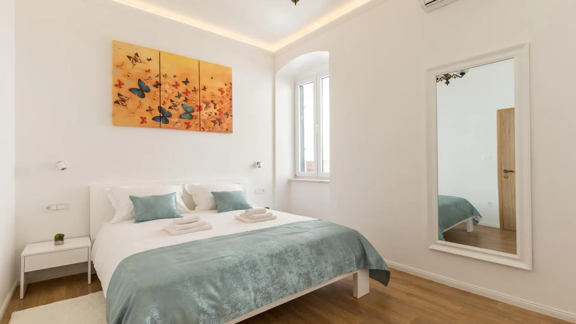 Luxury Rooms In The Center Of Split - Maniva 4*,